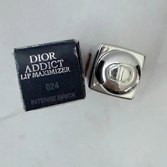 Dior Addict Lip Maximizer- Intense Brick - Picture 5 of 5